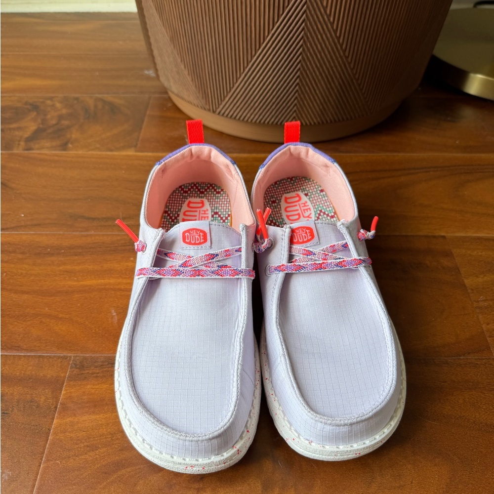 NWOT Hey Dude Wendy Friendship Lavender Slip-Ons